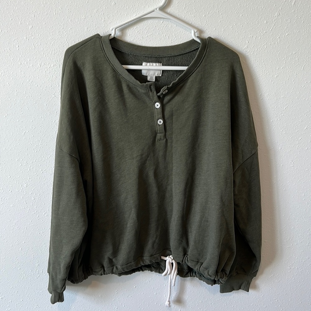 American Eagle Henley sweater